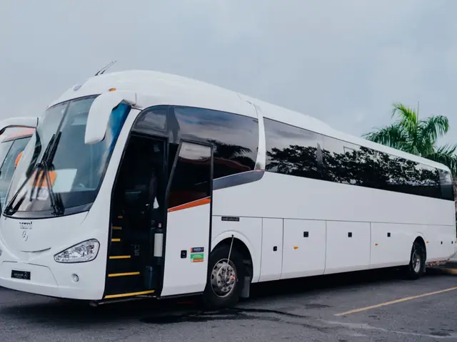 Mercedes-Benz Irizar capacity bus